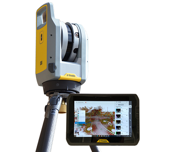 Trimble X7